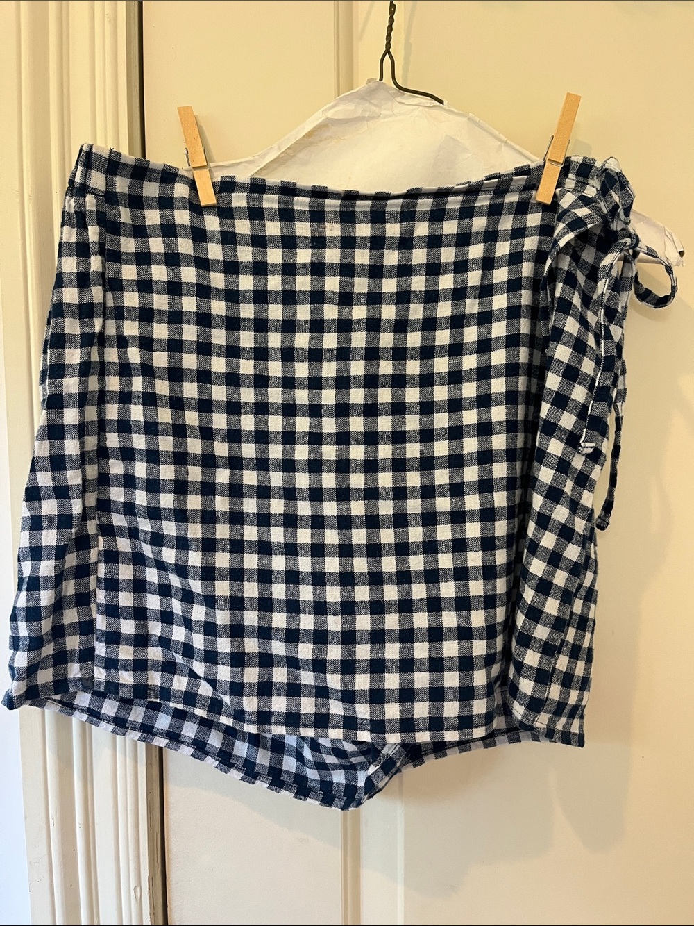Old Navy Navy and White Gingham Skort with Side Tie